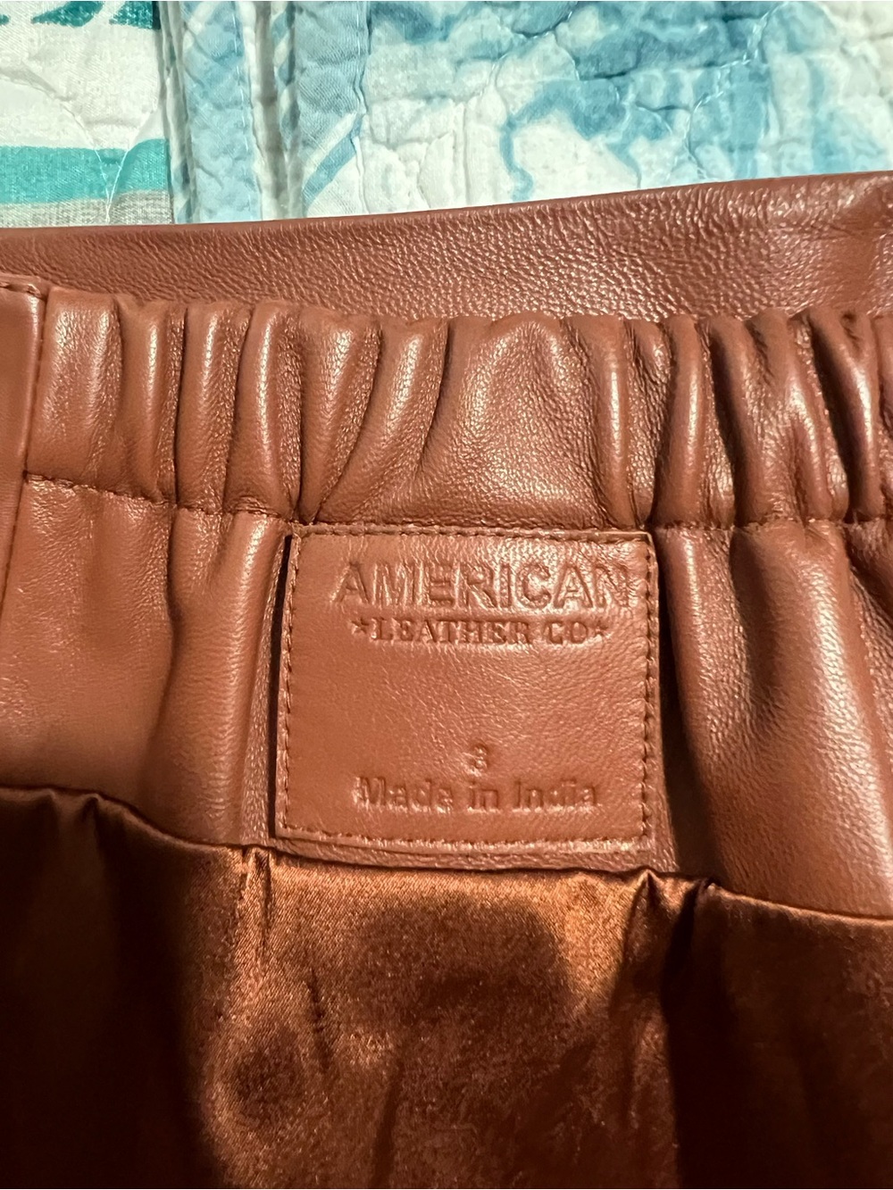 Great Fall look! American Leather Co Scalloped Hem Midi Skirt in Brown - Picture 4 of 14
